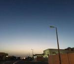 ظلام دامس يسود شوارع حي المطار في عرعر 